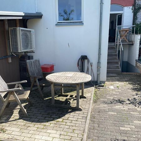 Apartamento Denkmalgeschuetztes Schmuckstueck Düsseldorf Exterior foto