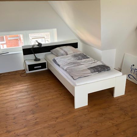 Apartamento Denkmalgeschuetztes Schmuckstueck Düsseldorf Exterior foto